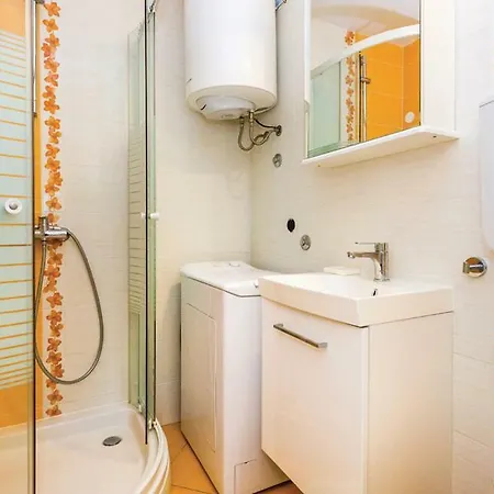 San 公寓 里耶卡